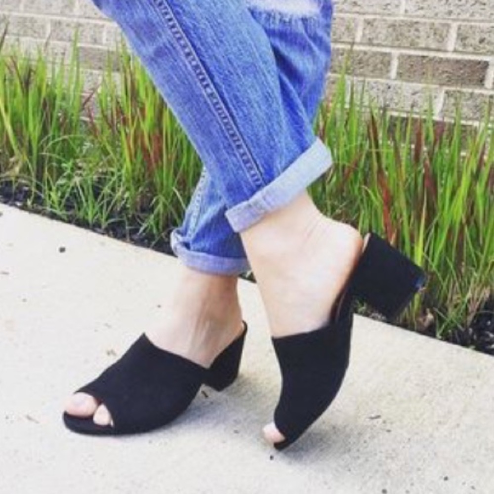Black Faux Suede Open Toe With heel NWT