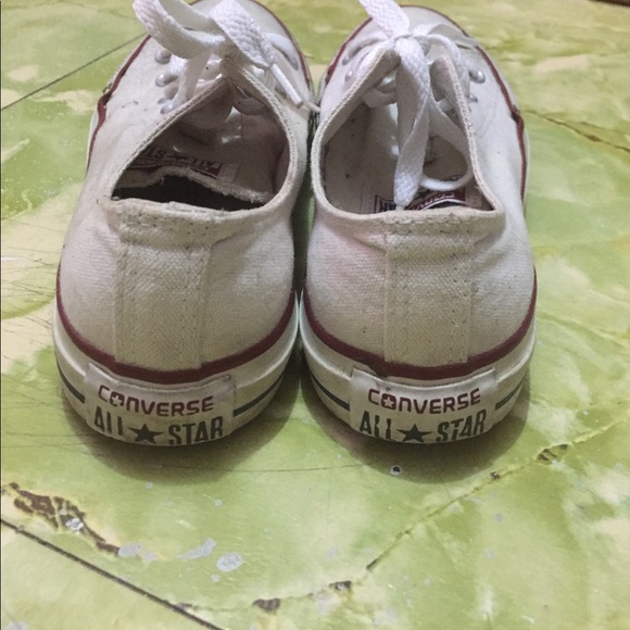 White converse - Picture 4 of 5