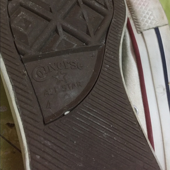 White converse - Picture 5 of 5