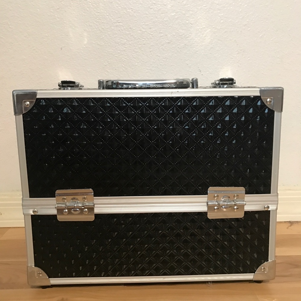 Makeup storage case