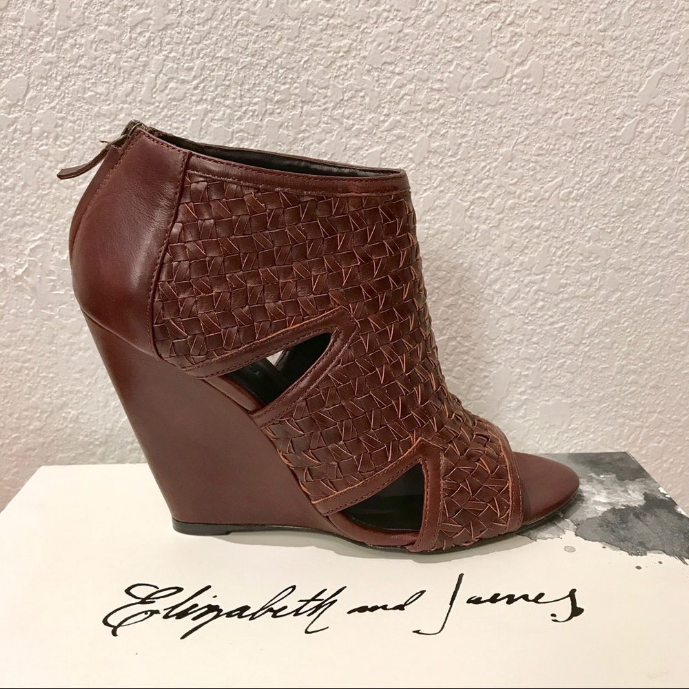 NWT Elizabeth and James Brown Leather Woven Wedges