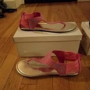 Dots super cute dressy sandal sz 9