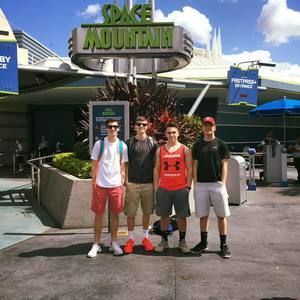 Meet your Posher, Justin