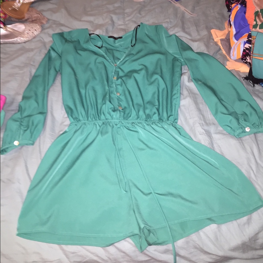 Sea foam green long-sleeve Romper