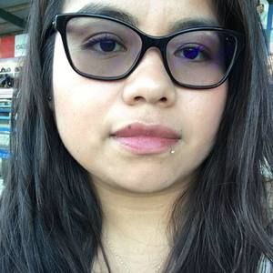 Meet your Posher, Cynthia