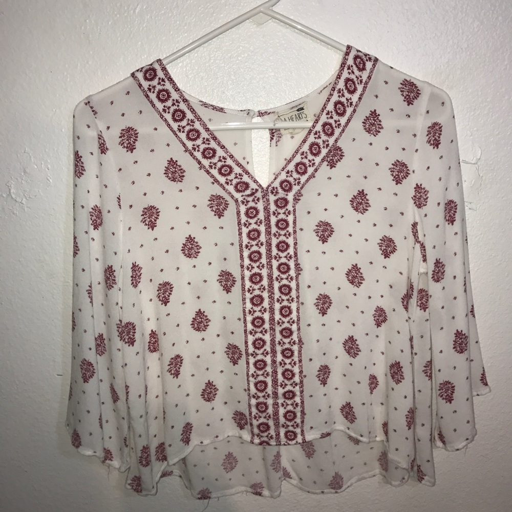 Maroon and white v neck fancy top-pacsun