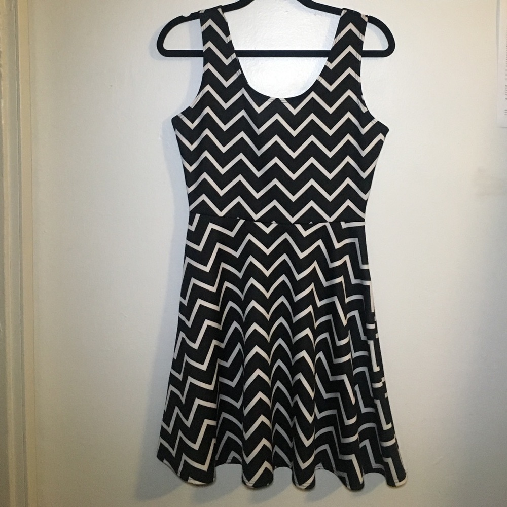 Derek dress