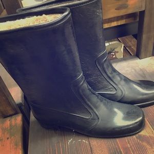 Winter Carnival Rain boots