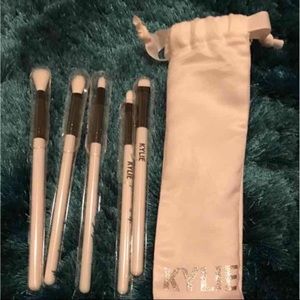 Kylie and Anastasia bundle