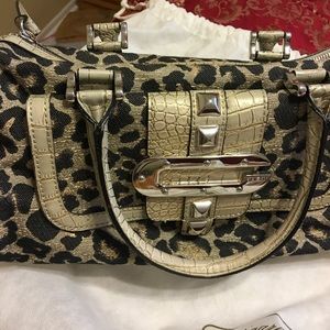 Beautiful Guess bag