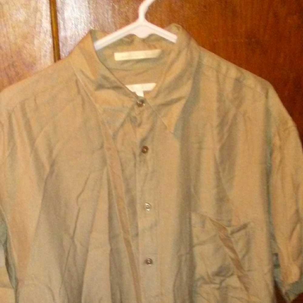 *Vintage* Perry Ellis 100% silk button up shirt