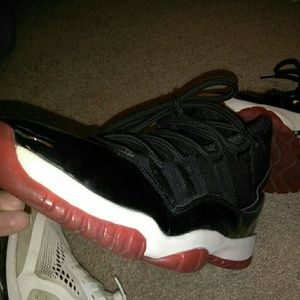 Air Jordan Black Red Patent Leather 2001 Bred 9.5