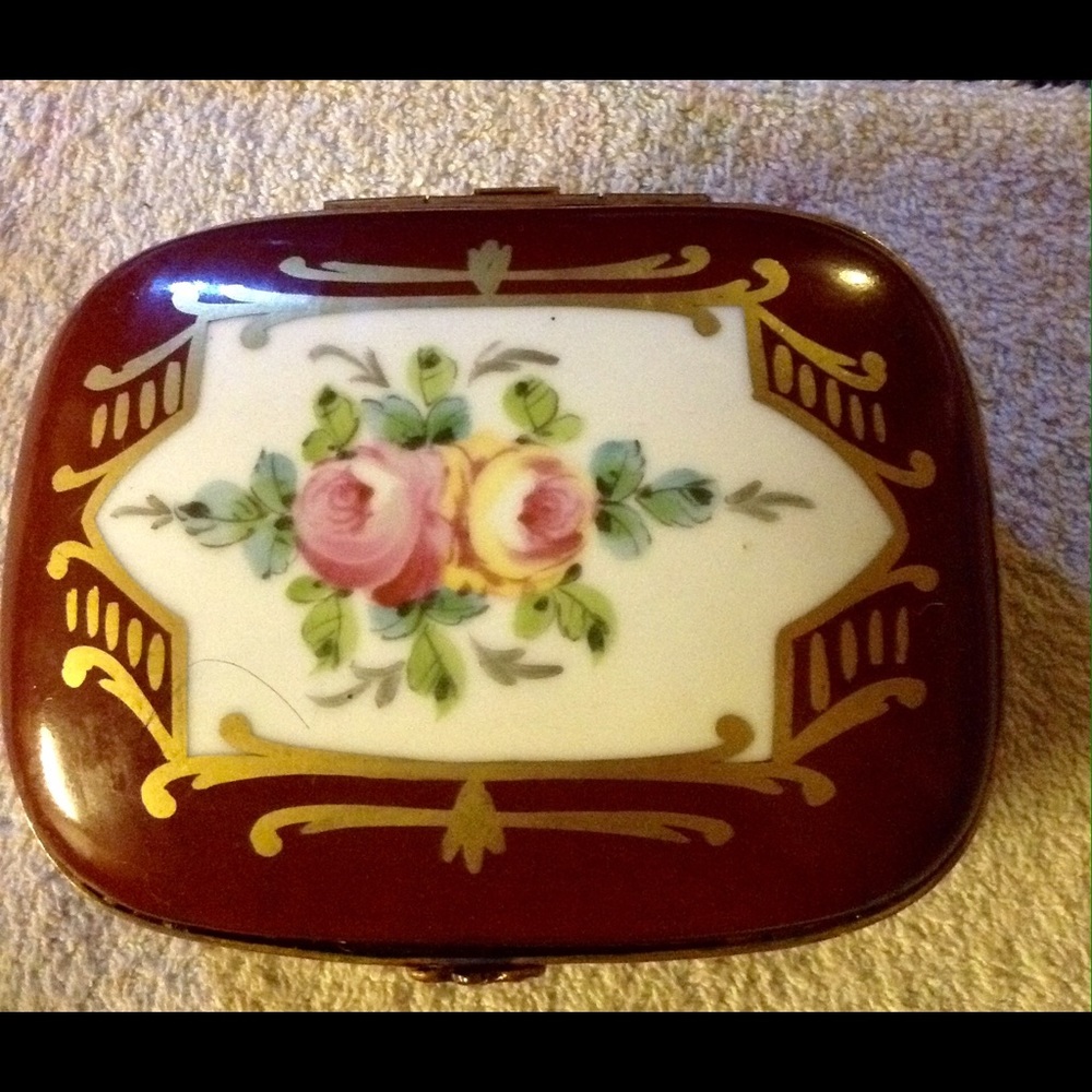 Vtg Signed Limoges box