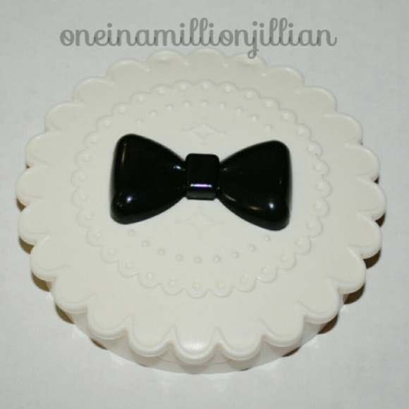 Ribbon False Eyelash Storage Case - White - Picture 3 of 4