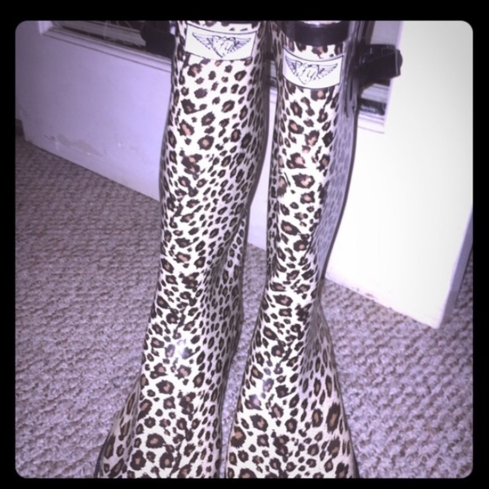 LEOPARD rain boots wide calf