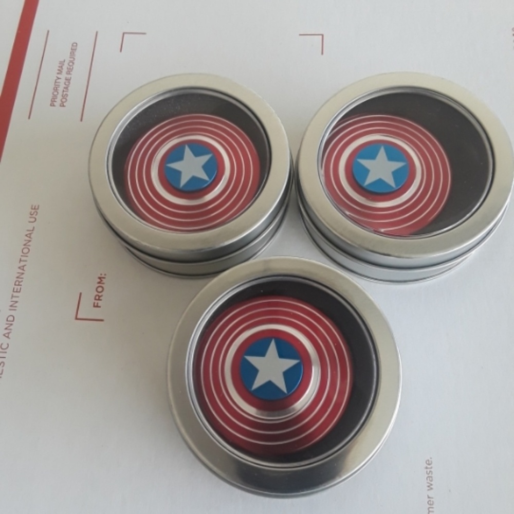 Am Selling all  3 figitspinners
