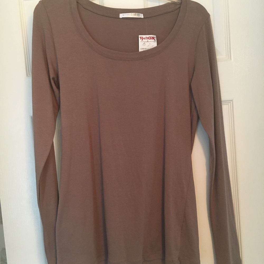New Brown Long-Sleeved T