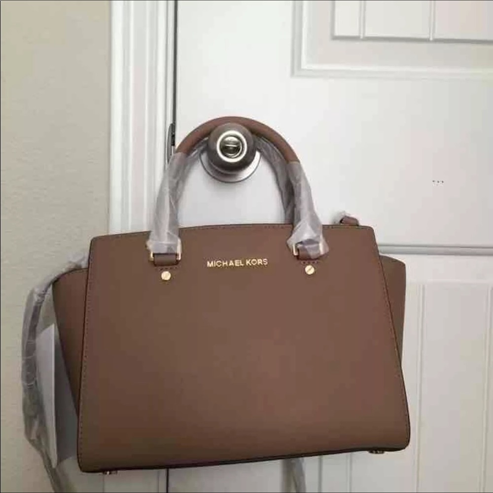 Mk medium selma satchel