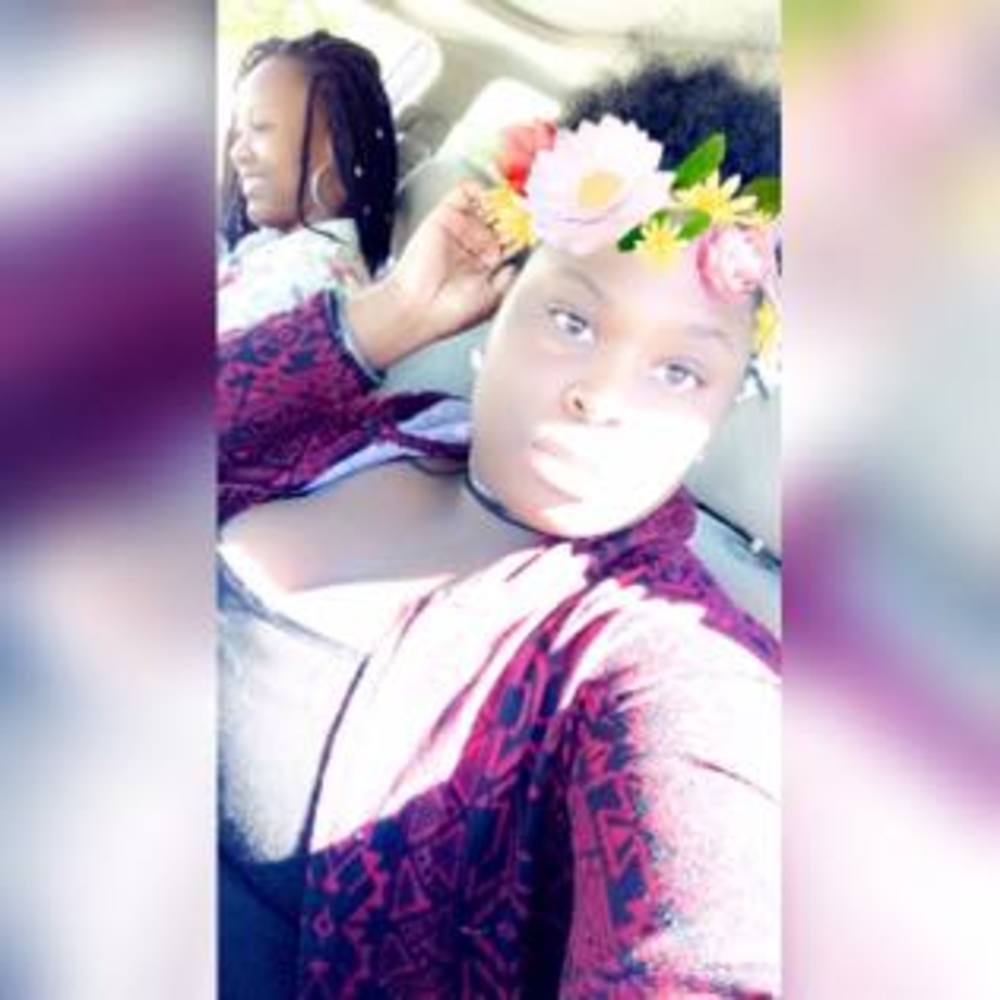 Meet your Posher, Adreona