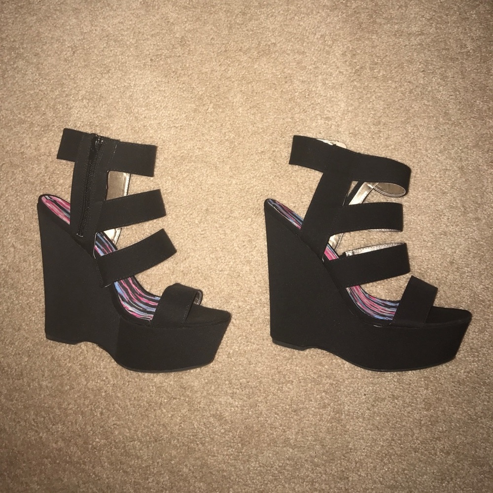 Brand new, platform wedges