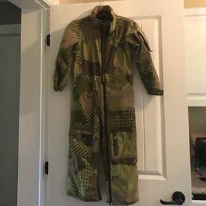BURTON snowboard/ski suit in excellent condition