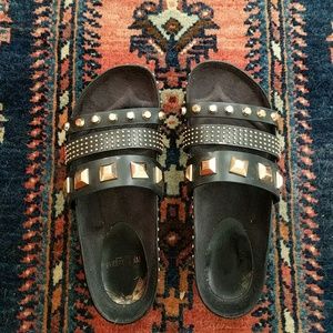 Ivy Kirzhner tank studded slide