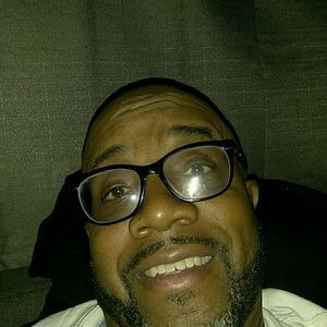 Meet your Posher, Victor