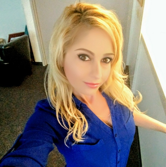 Meet your Posher, Michele - Picture 2 of 2