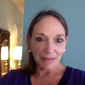 Meet your Posher, Denise