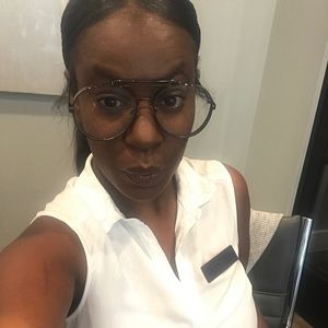 Meet your Posher, Tory