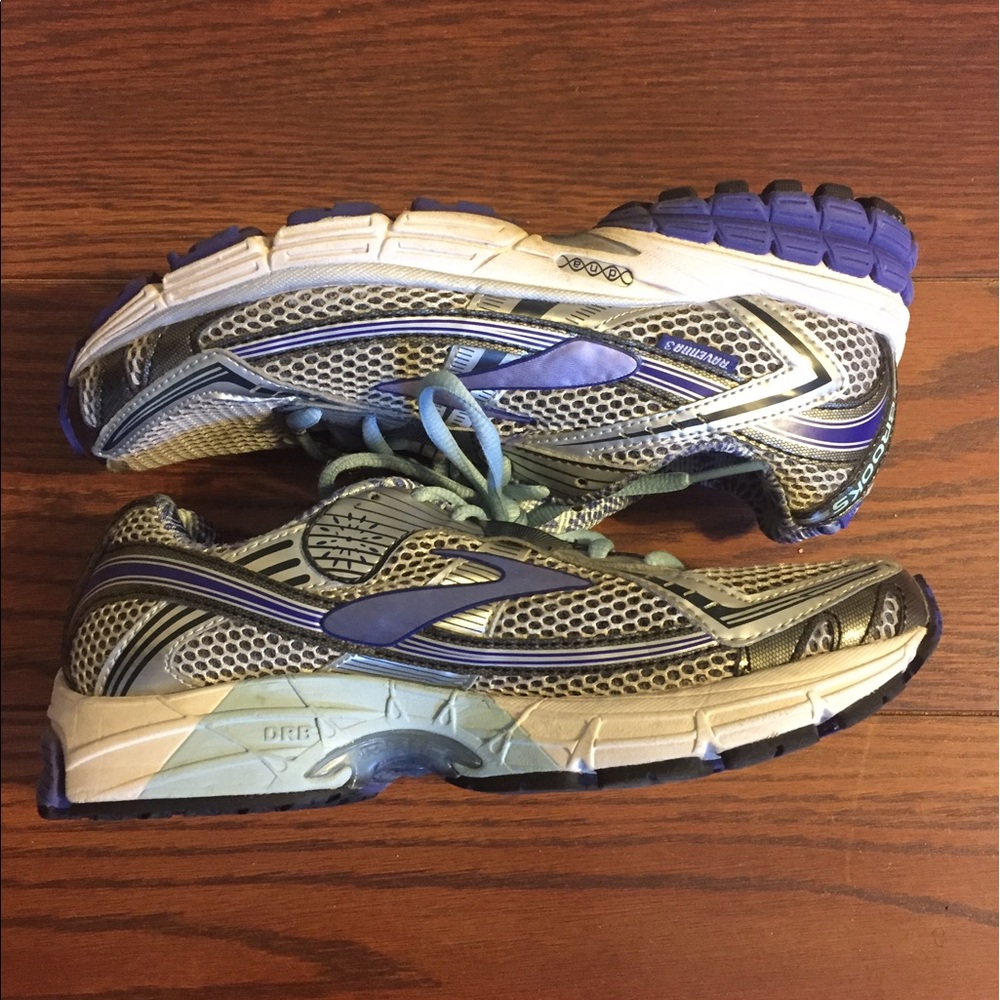 Brooks Ravenna 3 running shoe