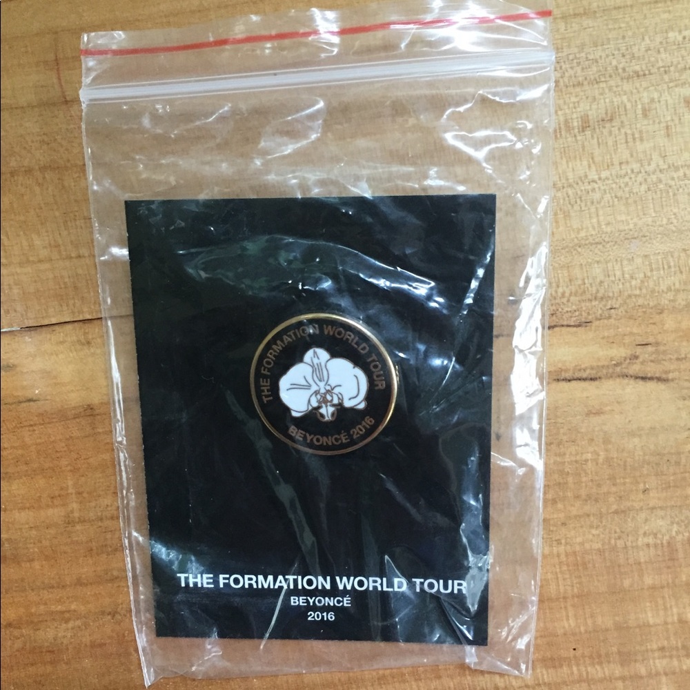 Beyoncé Formation World Tour Pin NWOT