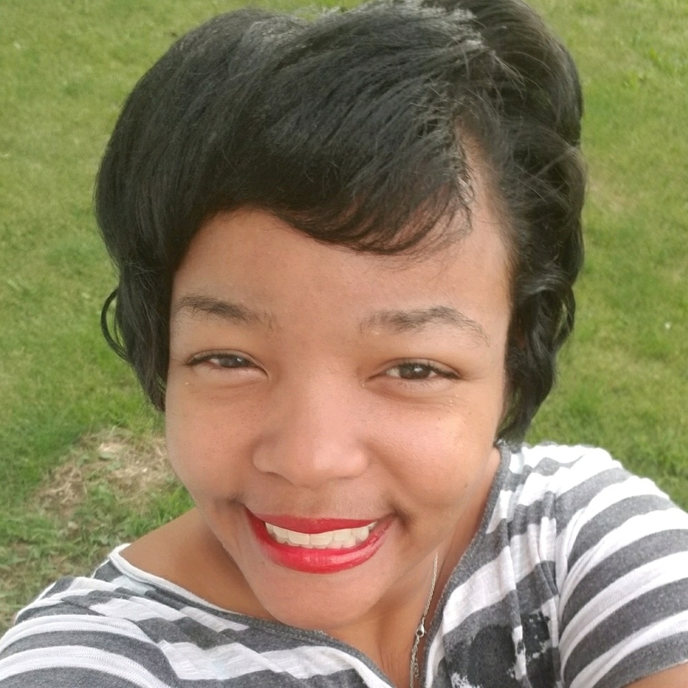 Meet your Posher, Peaches