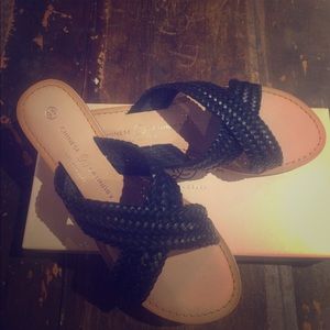 Chinese Laundry black leather sandal