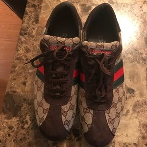 Men's sz11 sneakers authenticity reflects pricing