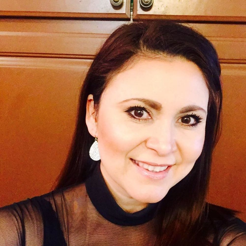 Meet your Posher, Laura