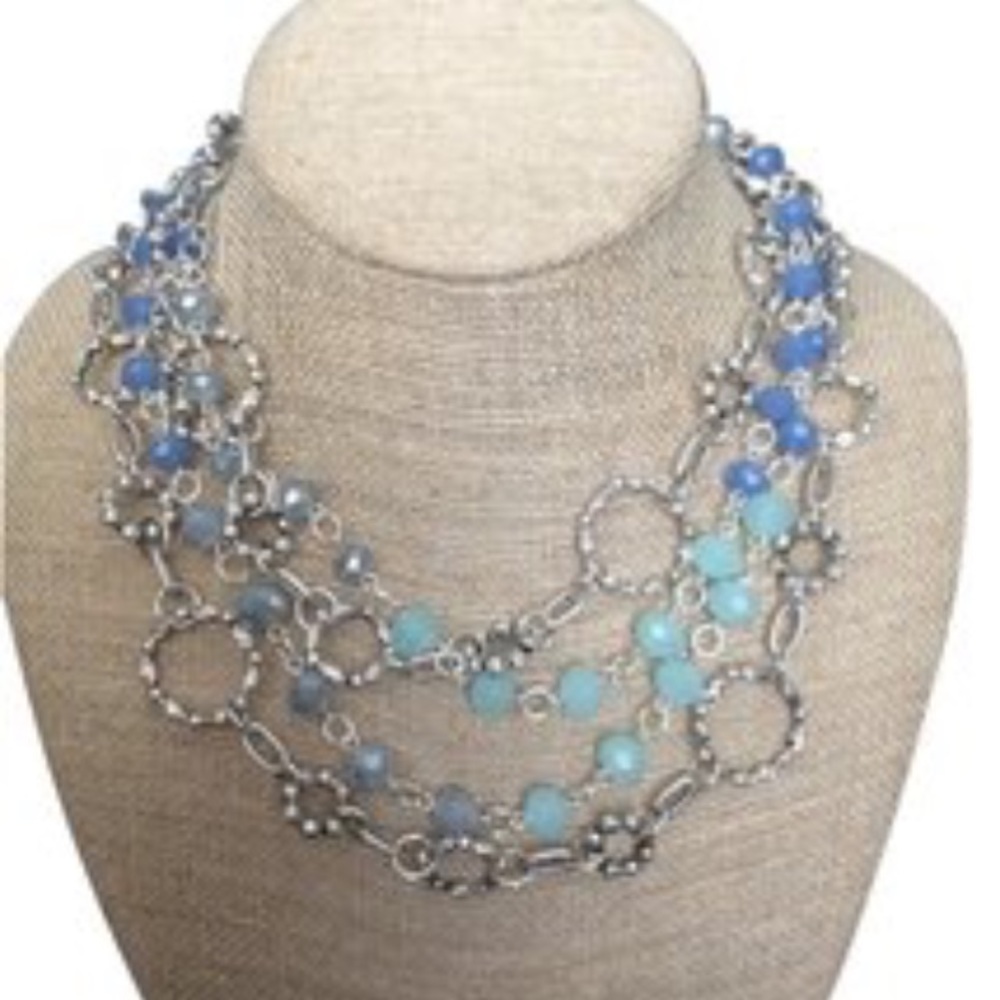 Statement necklace Wear it 10 ways!💚💙