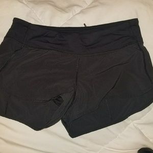 Lululemon speed shorts sz 6