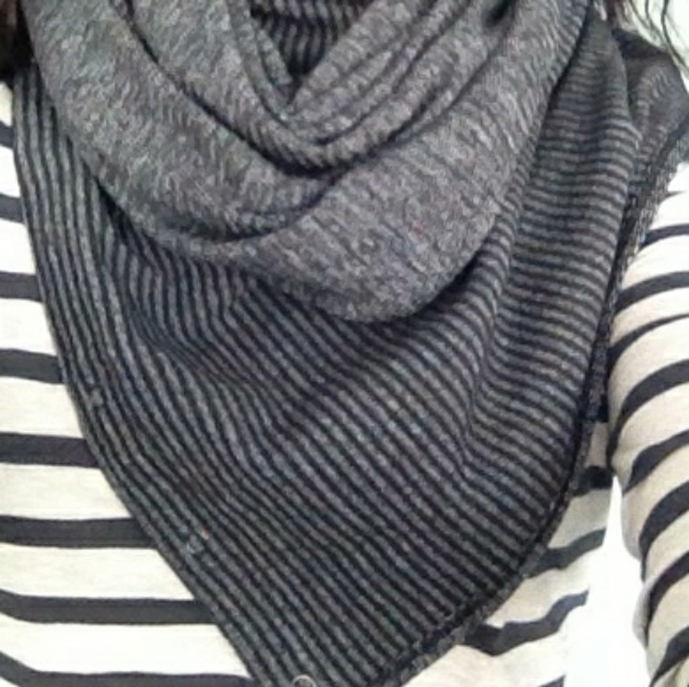 Lululemon Grey Vinyasa Scarf