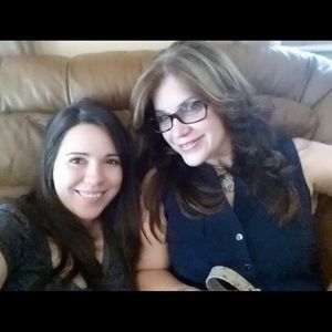 Meet your Posher, Ester