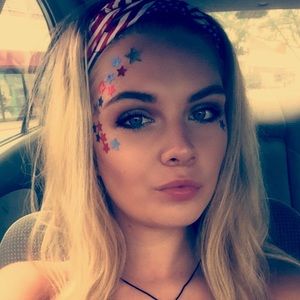 Meet your Posher, Mollie