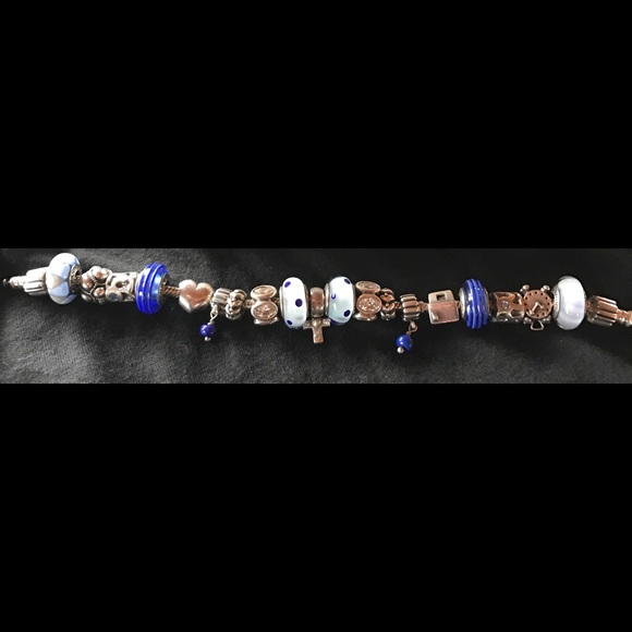 AUTHENTIC ***PANDORA BRACELET ***