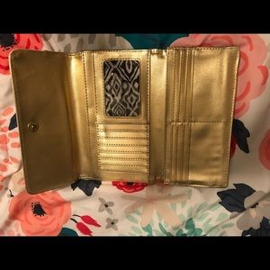 Steve Madden gold and black wallet