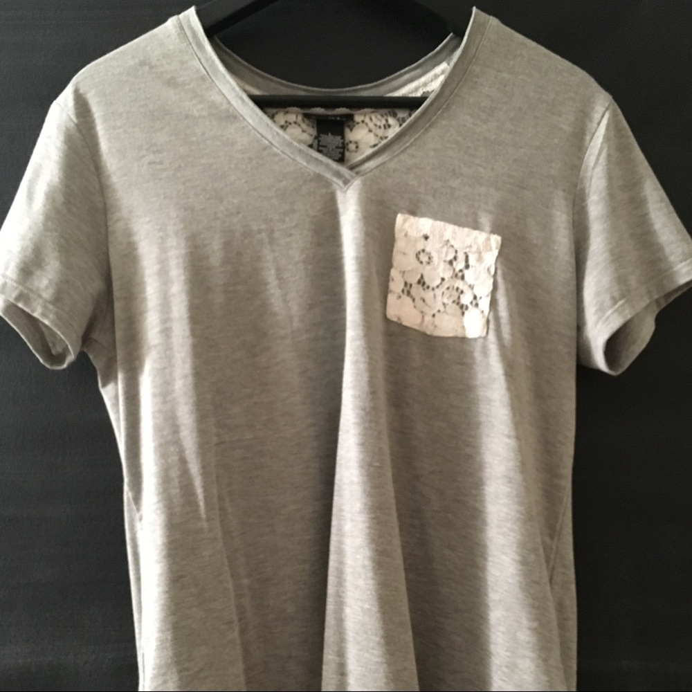 rue 21 gray tee shirt with white lace frocket