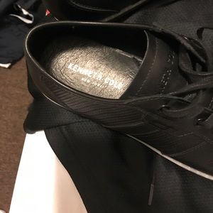 Kenneth Cole brand wagon 2