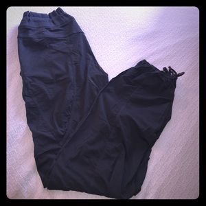 Lulu lemon studio pant - size 10