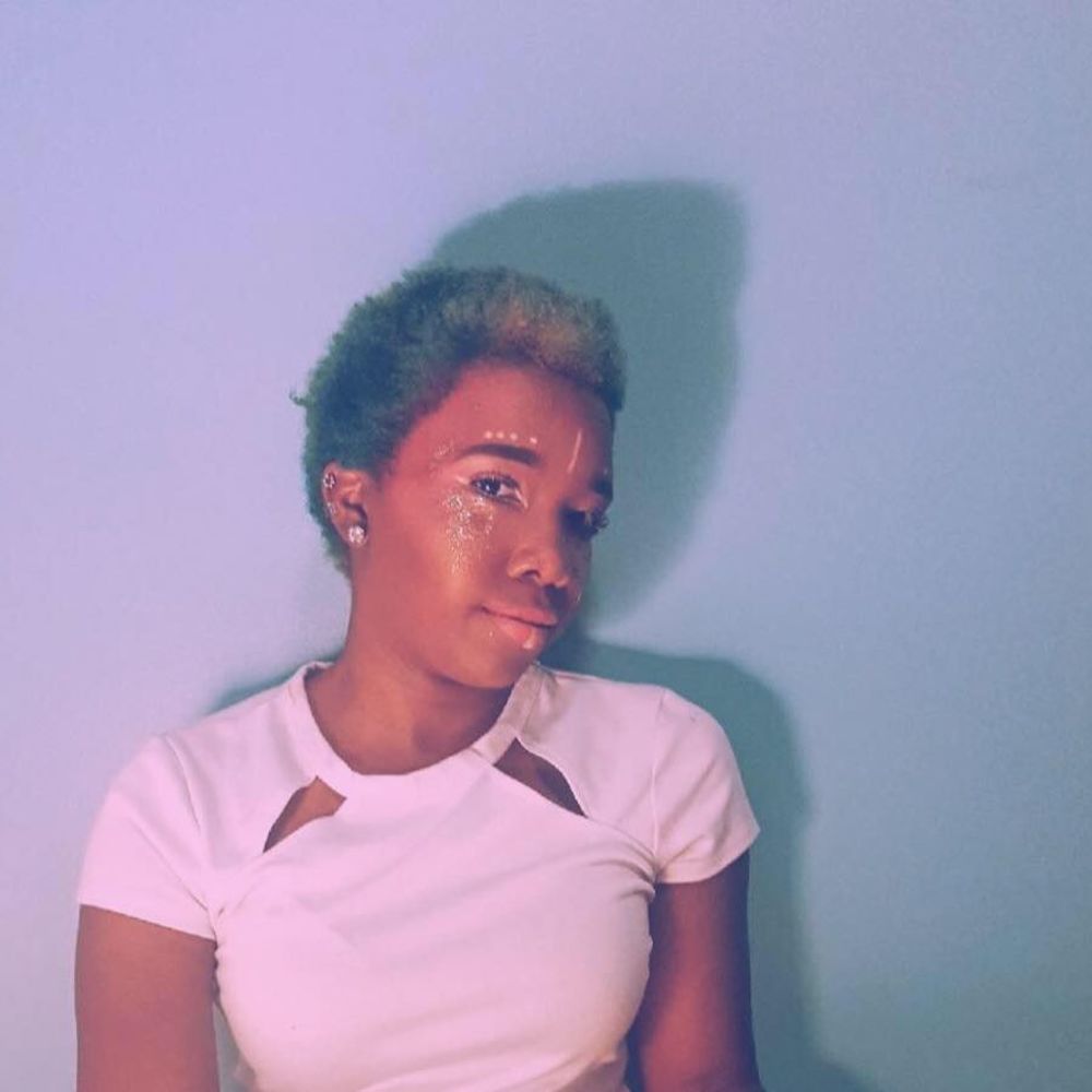 Meet your Posher, Genelle