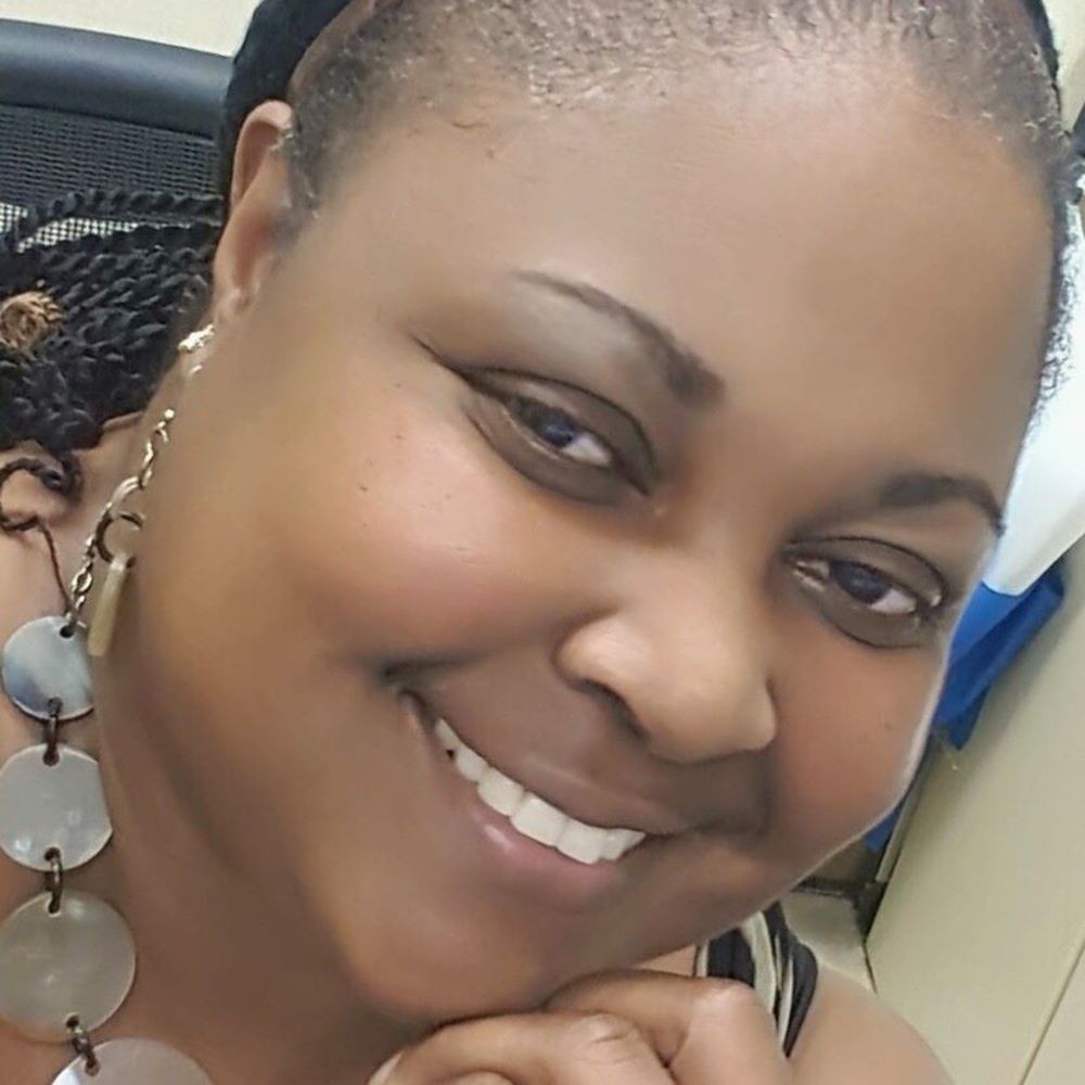 Meet your Posher, Karol