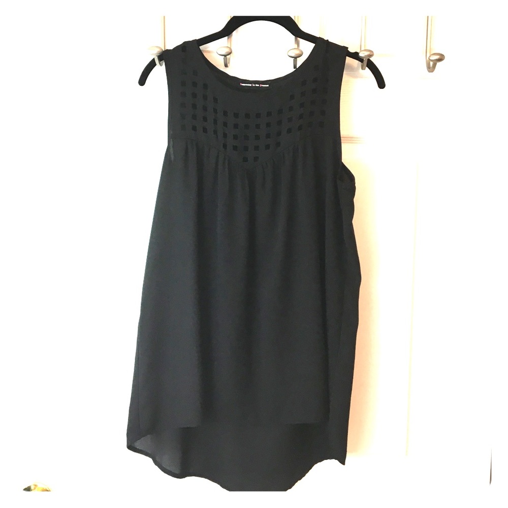 Black tank top with square mesh design
