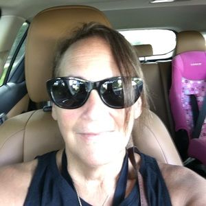 Meet your Posher, Lori